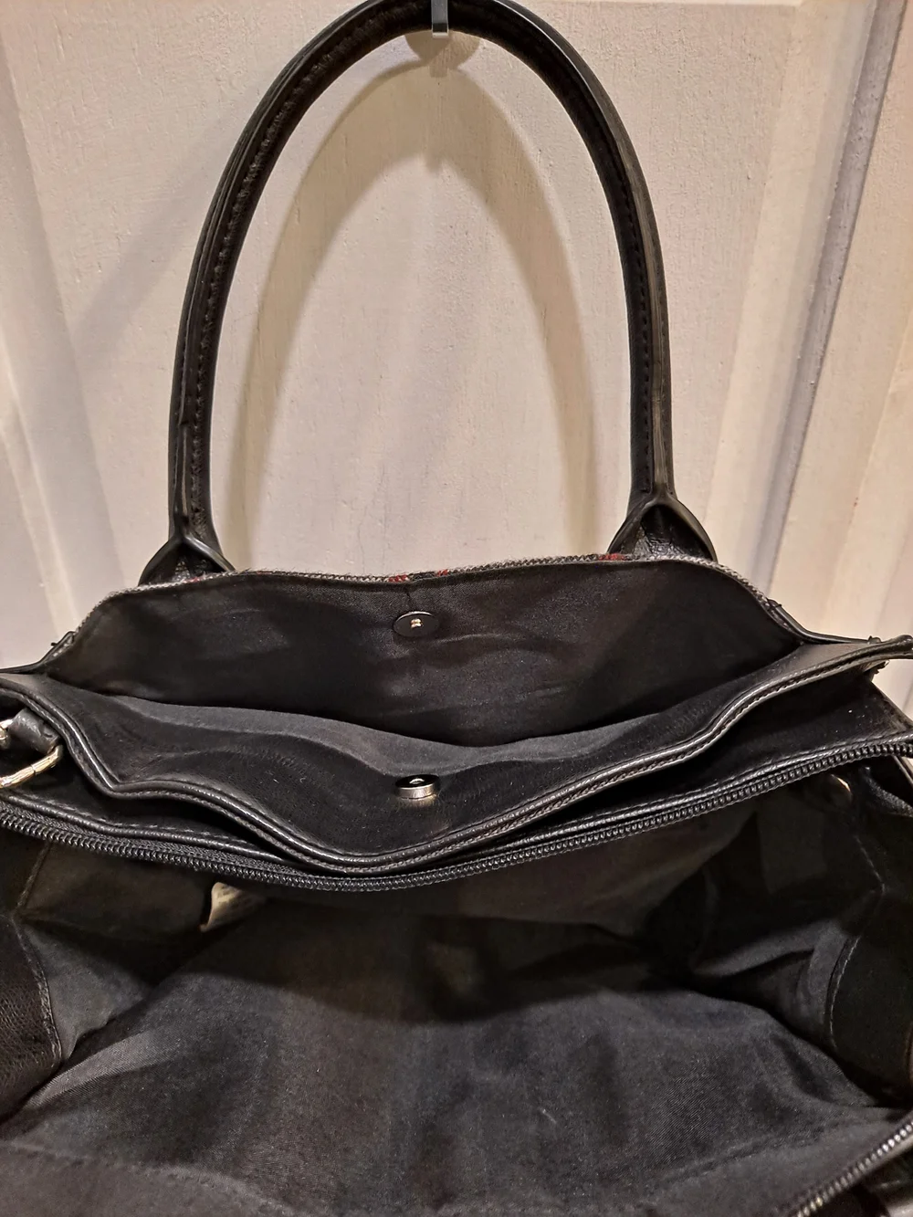No Boundaries Y2k Rare Black Satchel w/Gray Red Plaid Tweed Panel Mixed Textiles